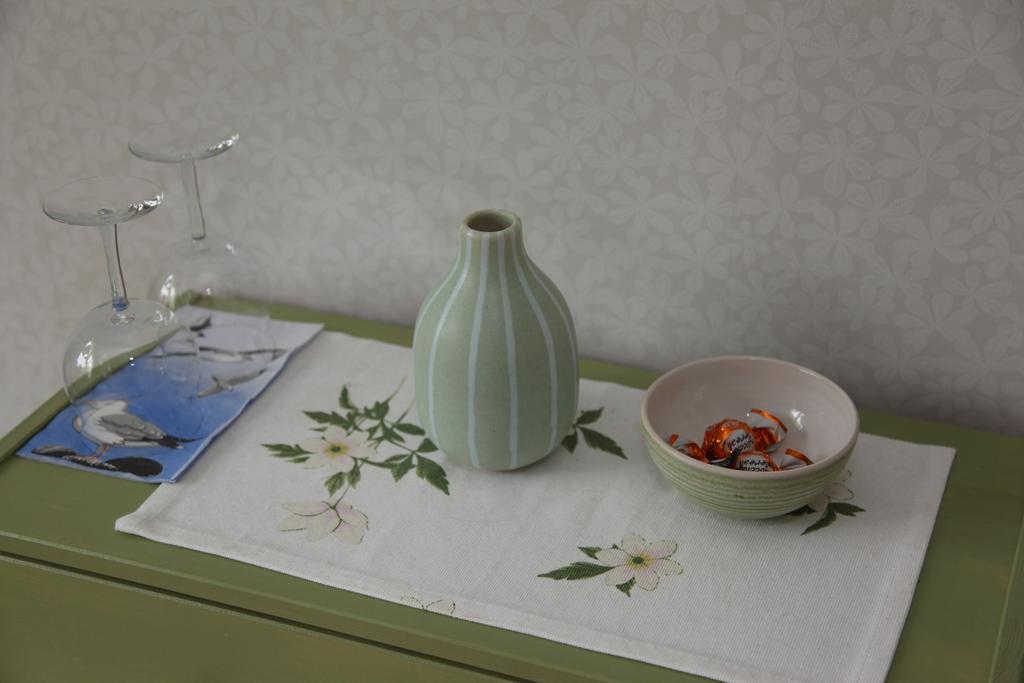 Aelvnaera Bed & Breakfast คาร์ลสตัด ห้อง รูปภาพ