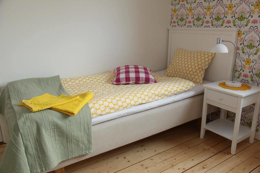 Aelvnaera Bed & Breakfast คาร์ลสตัด ภายนอก รูปภาพ